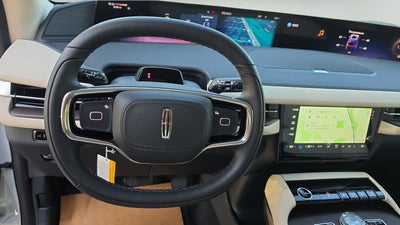 2027 Lincoln Navigator L Reserve