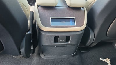 2027 Lincoln Navigator L Reserve