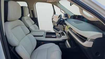2027 Lincoln Navigator L Reserve