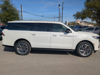 2026 Lincoln Navigator L Premiere