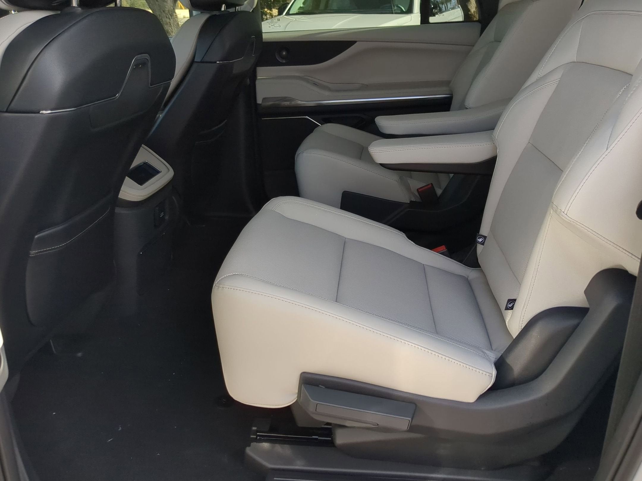 2026 Lincoln Navigator L Premiere