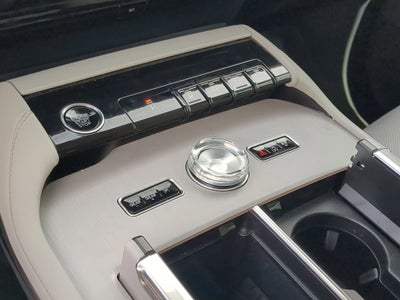 2026 Lincoln Navigator L Premiere