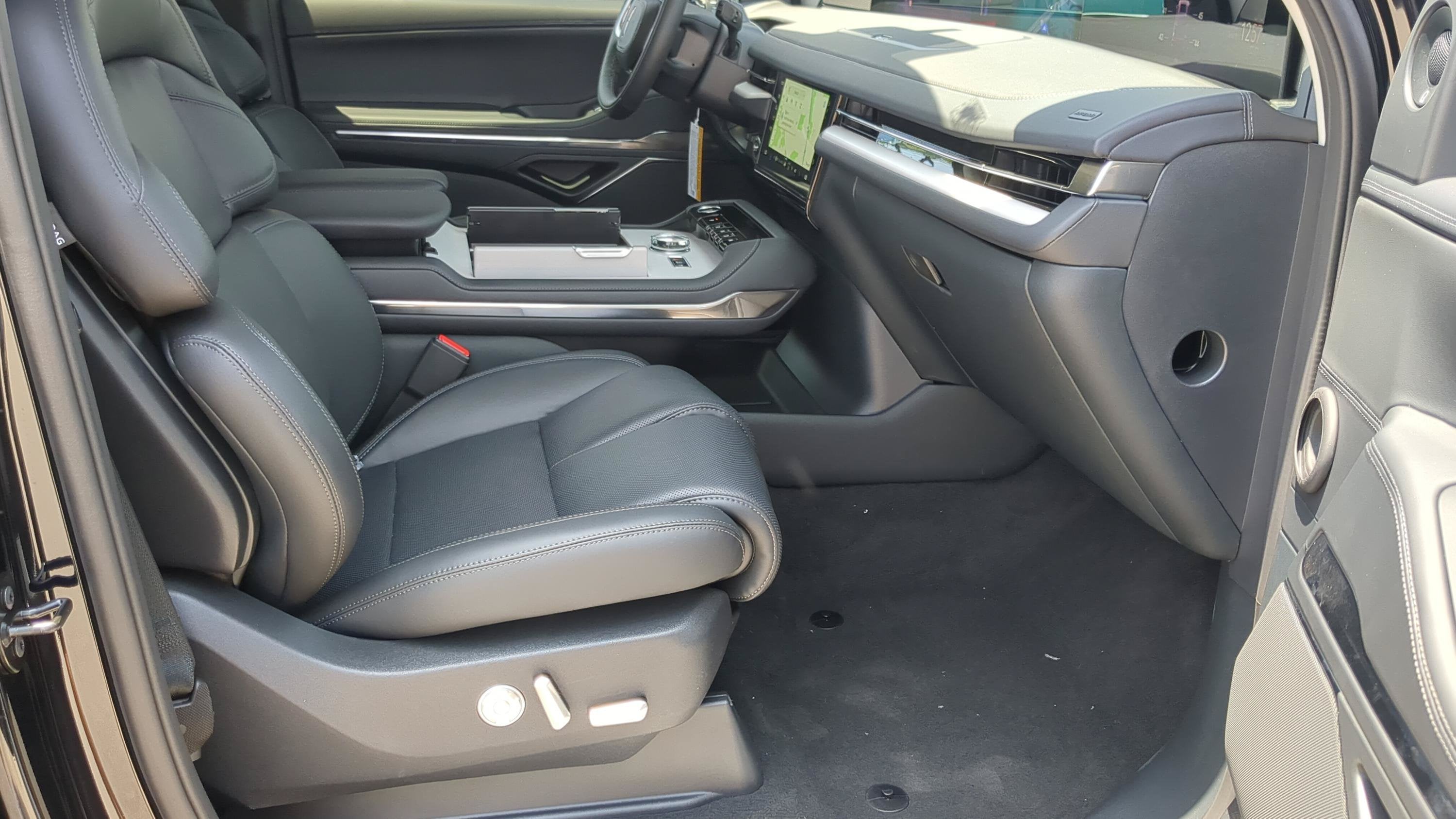 2026 Lincoln Navigator L Premiere