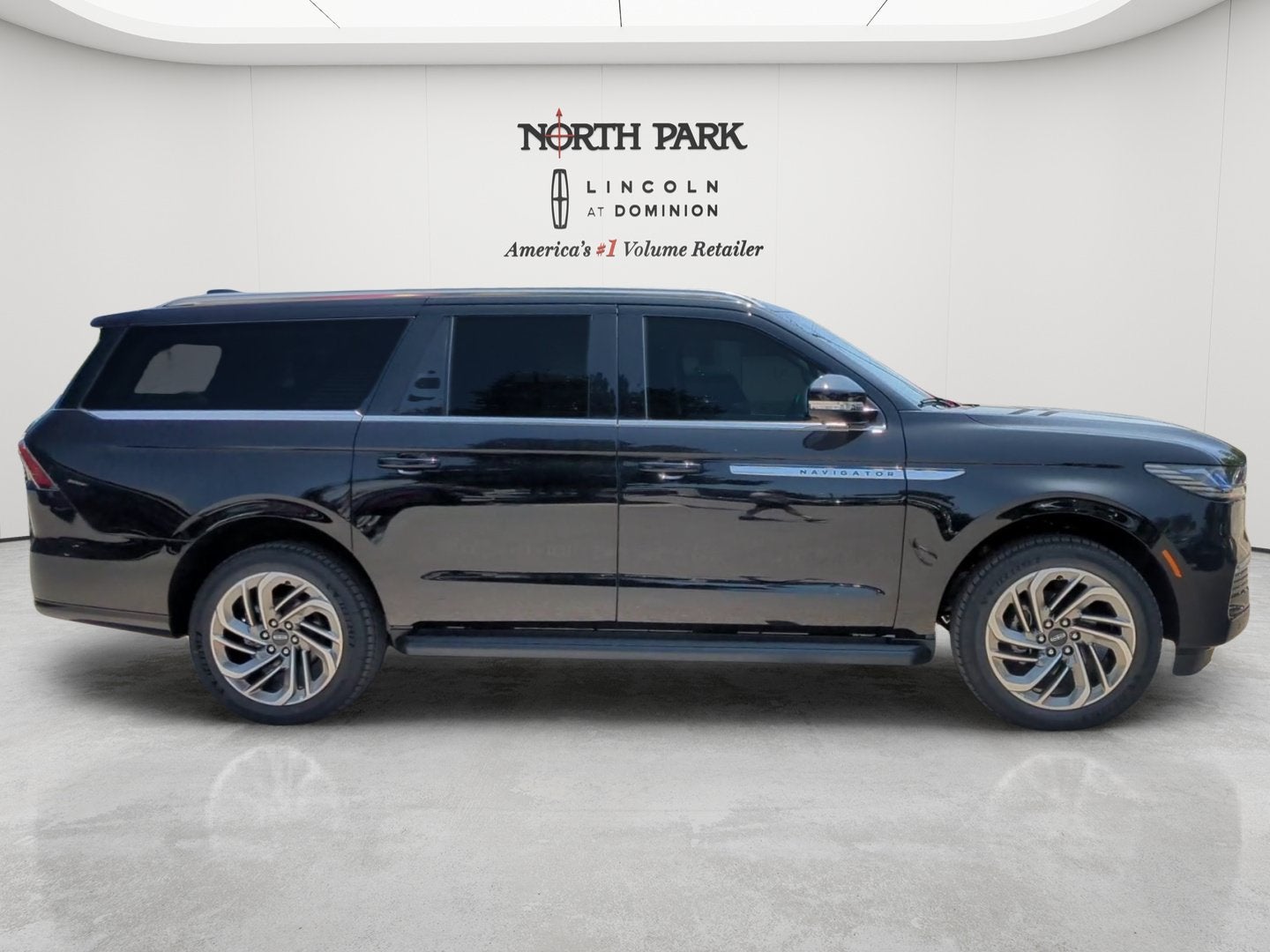2026 Lincoln Navigator L Premiere