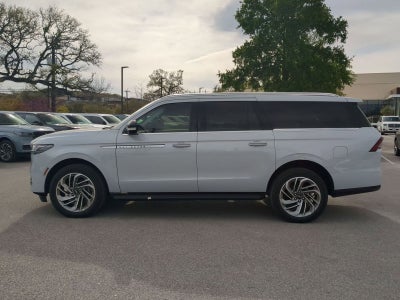 2026 Lincoln Navigator L Premiere