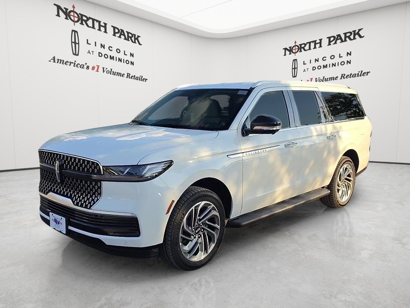 2027 Lincoln Navigator L Premiere