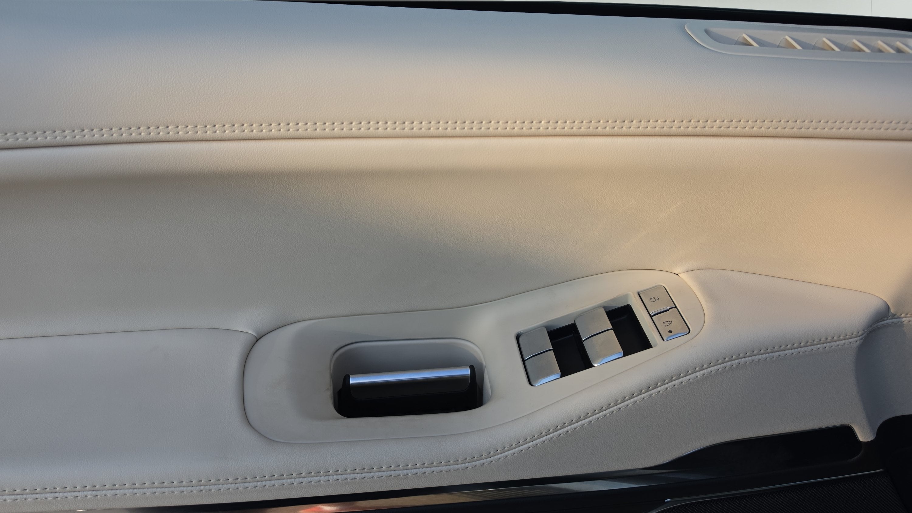 2027 Lincoln Navigator L Premiere