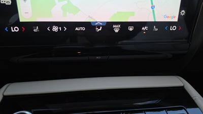 2027 Lincoln Navigator L Premiere