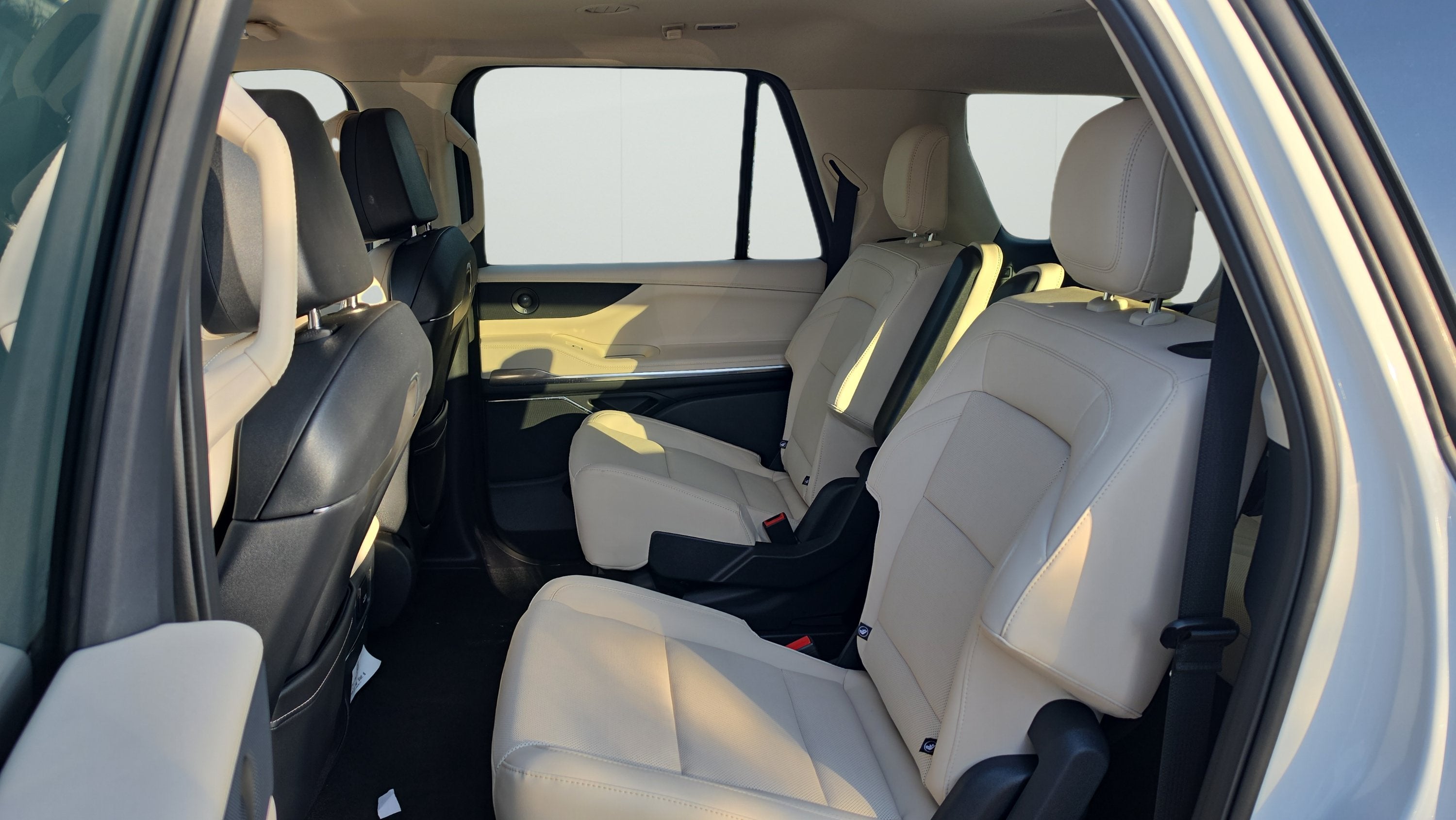 2027 Lincoln Navigator L Premiere