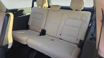 2027 Lincoln Navigator L Premiere