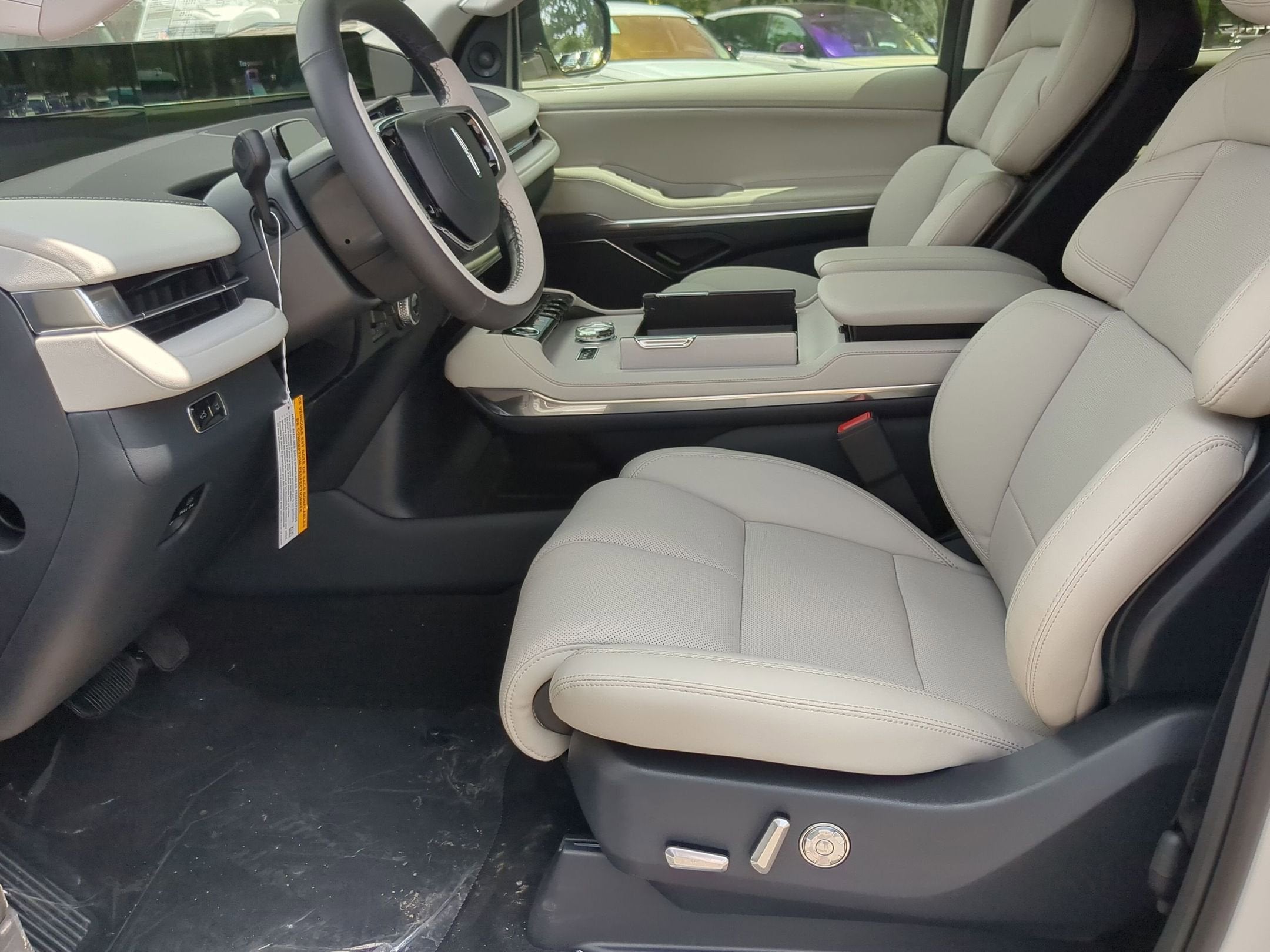 2026 Lincoln Navigator L Premiere