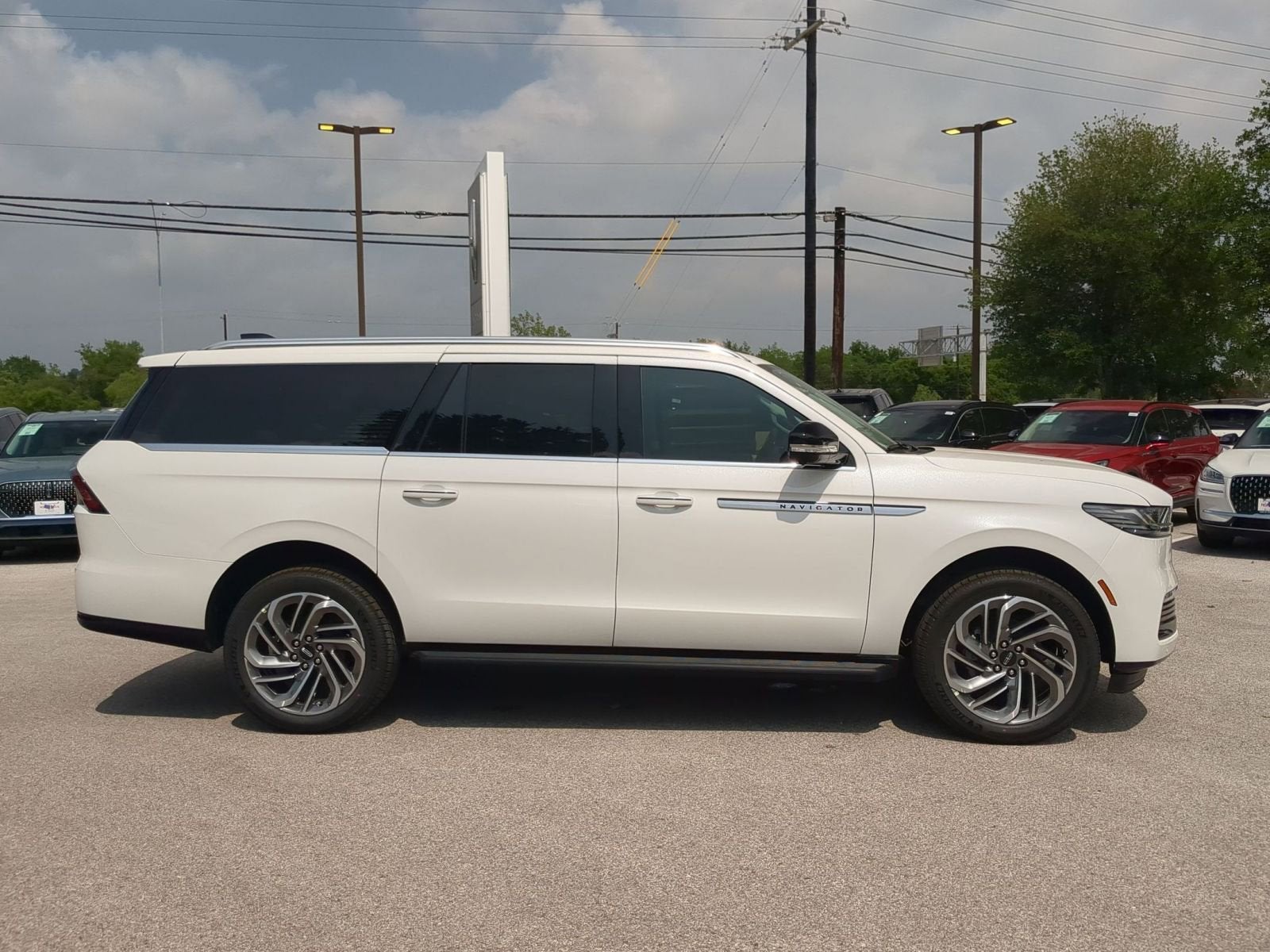 2026 Lincoln Navigator L Premiere