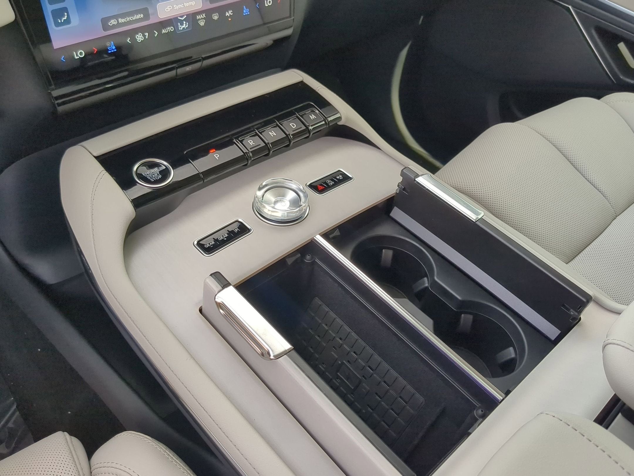 2026 Lincoln Navigator L Premiere