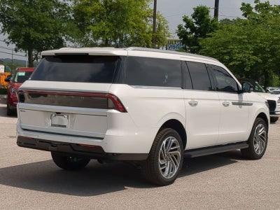 2026 Lincoln Navigator L Premiere