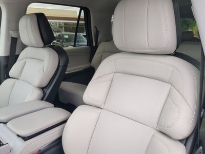 2026 Lincoln Navigator L Premiere