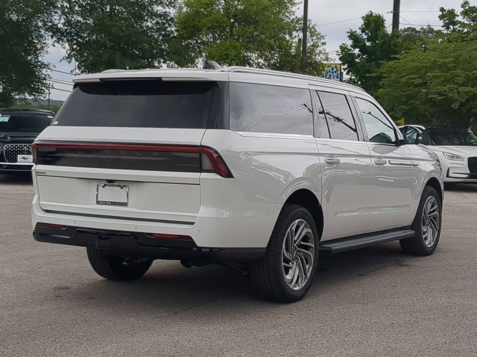 2026 Lincoln Navigator L Premiere