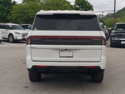 2026 Lincoln Navigator L Premiere