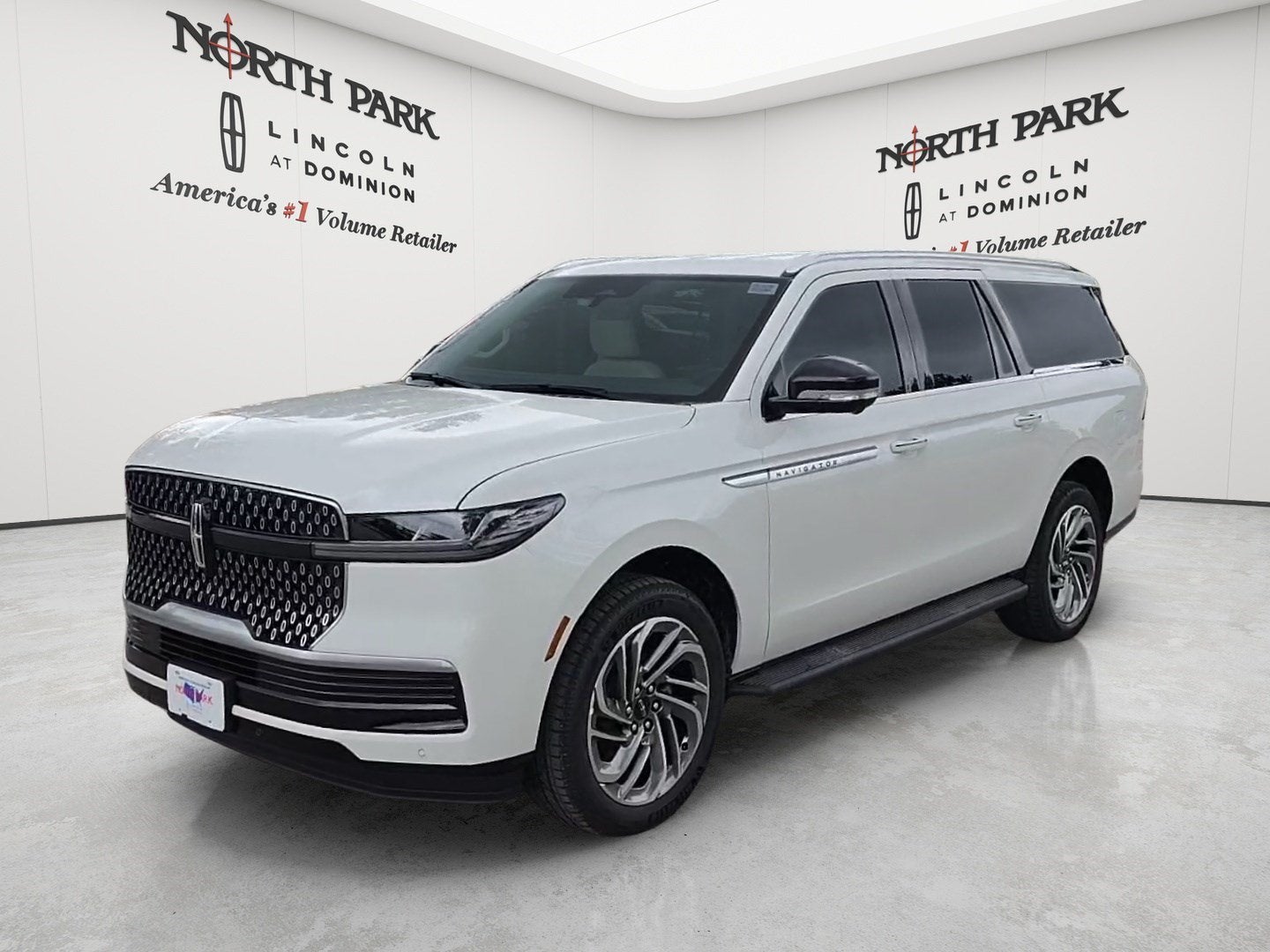 2027 Lincoln Navigator L Premiere