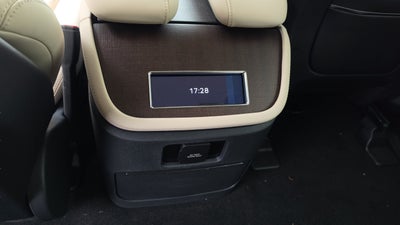 2027 Lincoln Navigator L Premiere