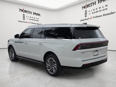 2027 Lincoln Navigator L Premiere