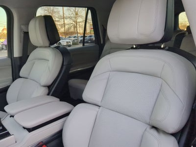 2026 Lincoln Navigator L Premiere