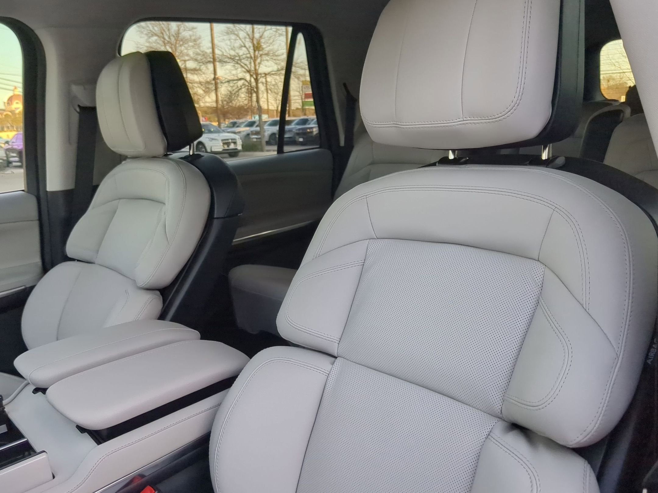 2026 Lincoln Navigator L Premiere