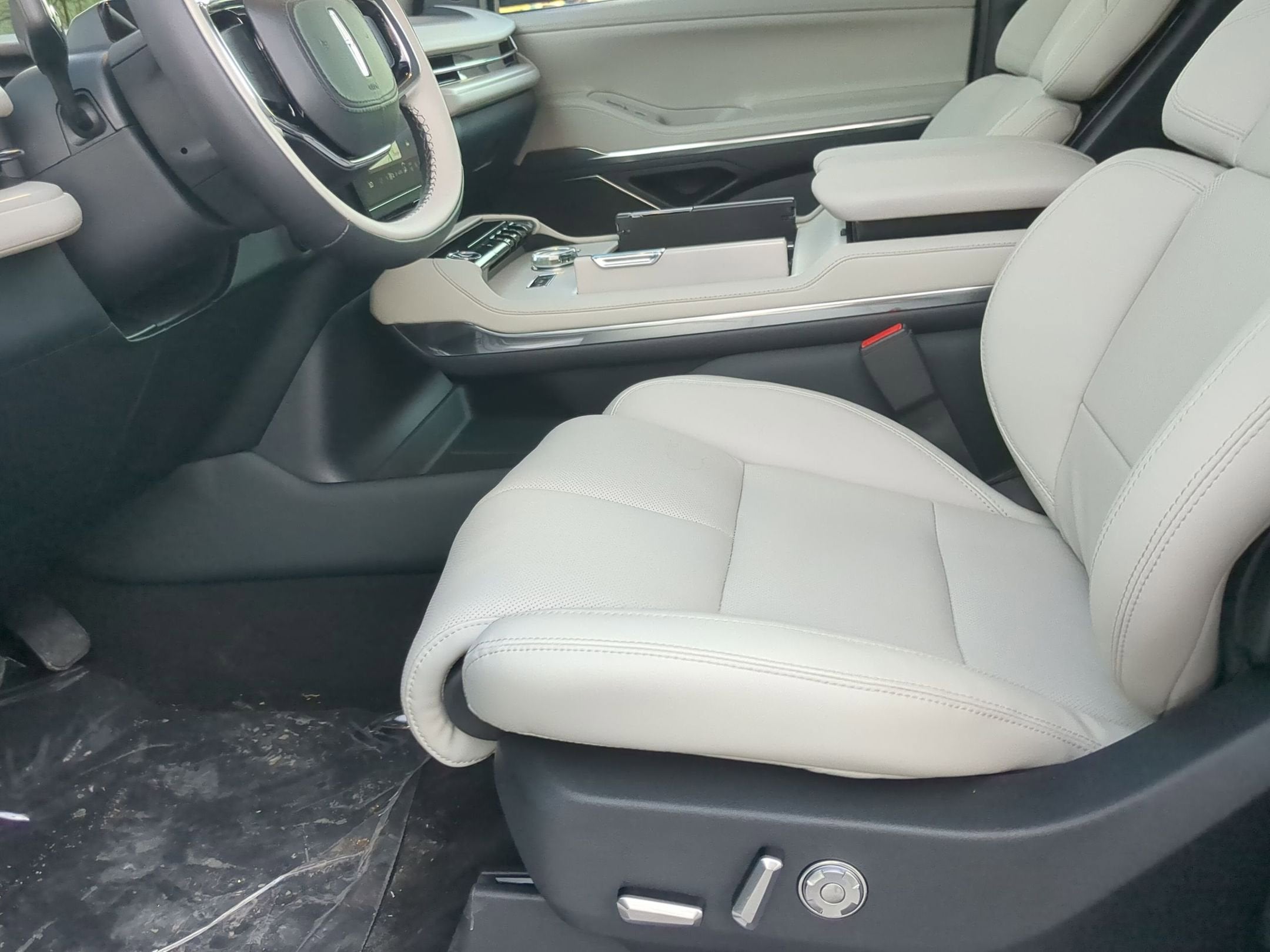 2026 Lincoln Navigator L Premiere