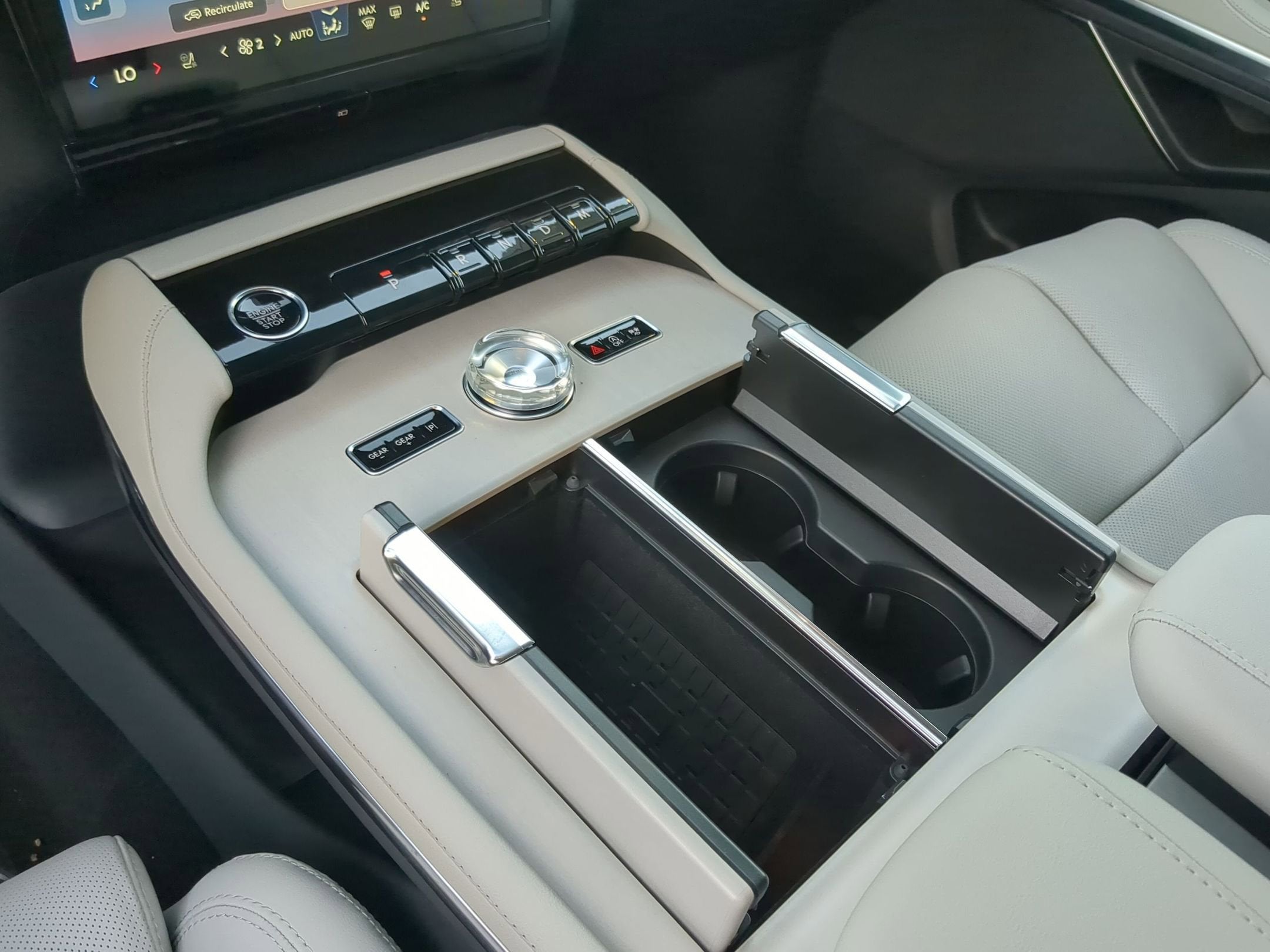 2026 Lincoln Navigator L Premiere