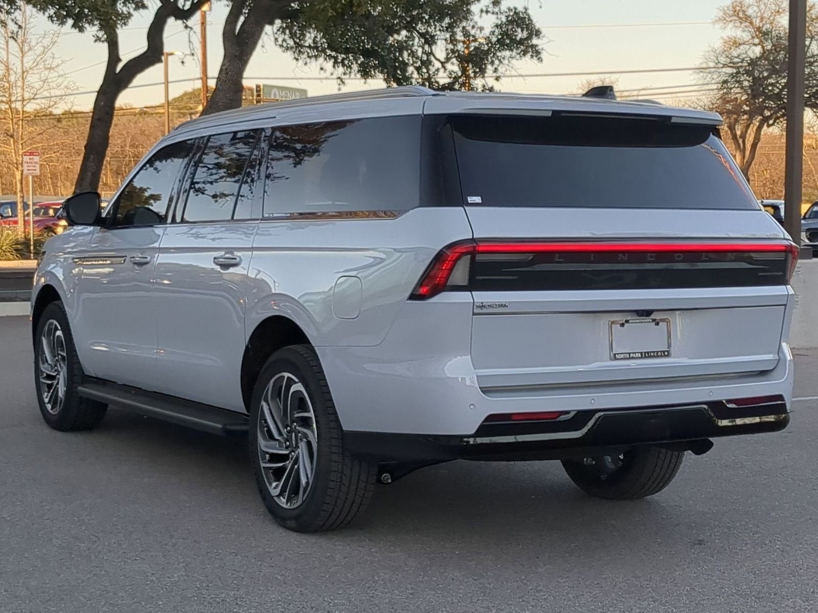 2026 Lincoln Navigator L Premiere