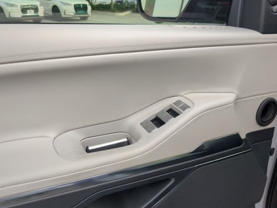 2026 Lincoln Navigator L Premiere