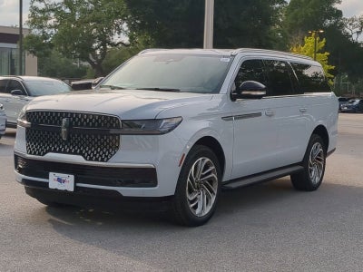 2026 Lincoln Navigator L Premiere