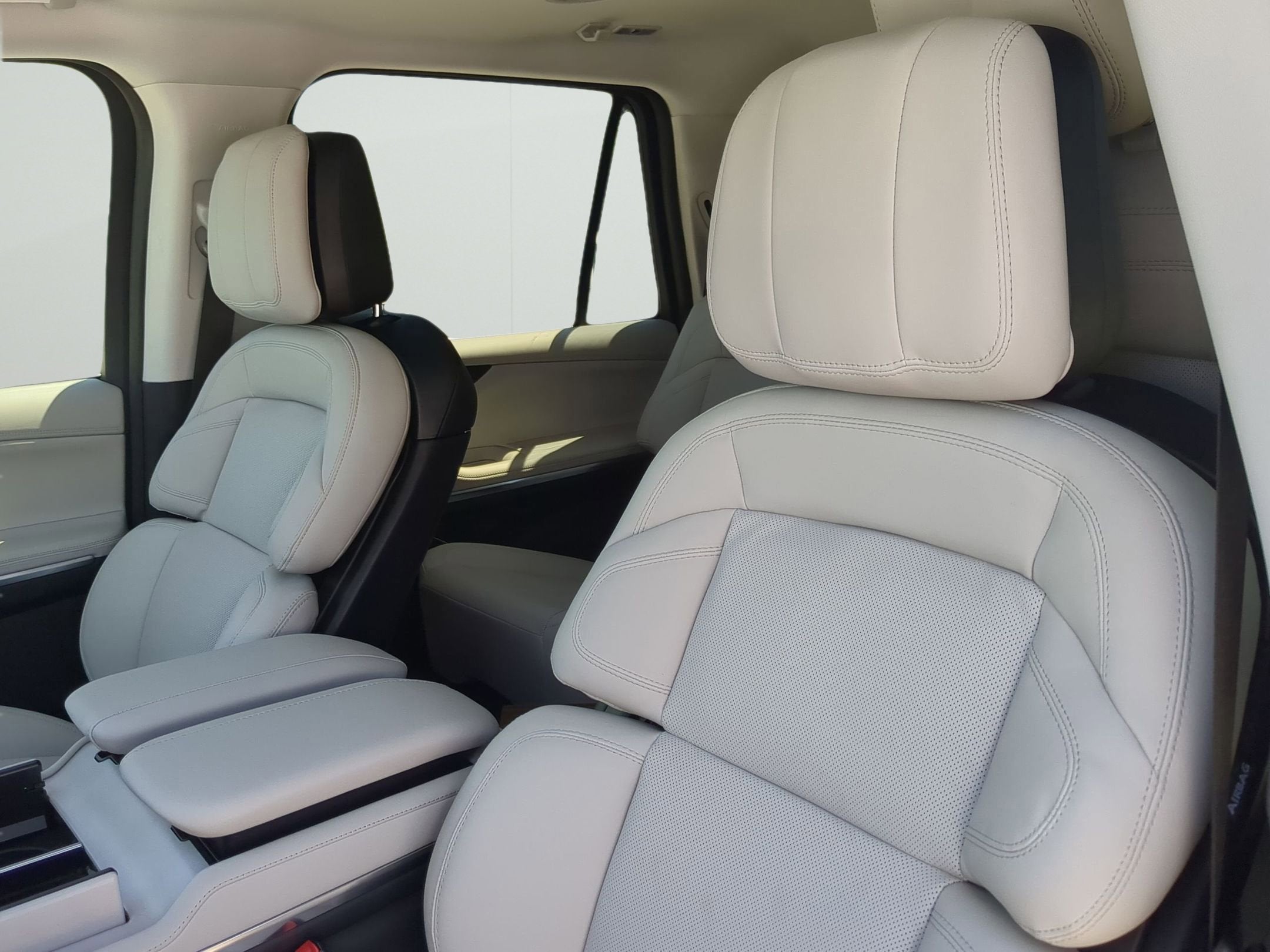 2026 Lincoln Navigator L Premiere