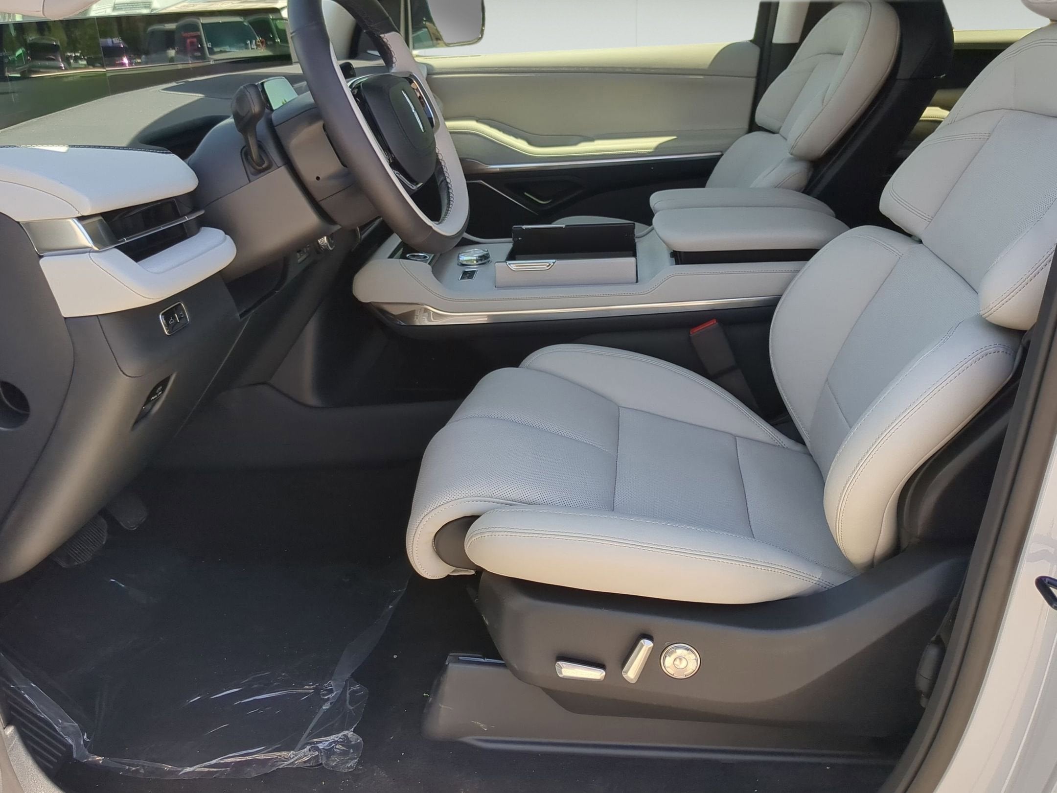 2026 Lincoln Navigator L Premiere