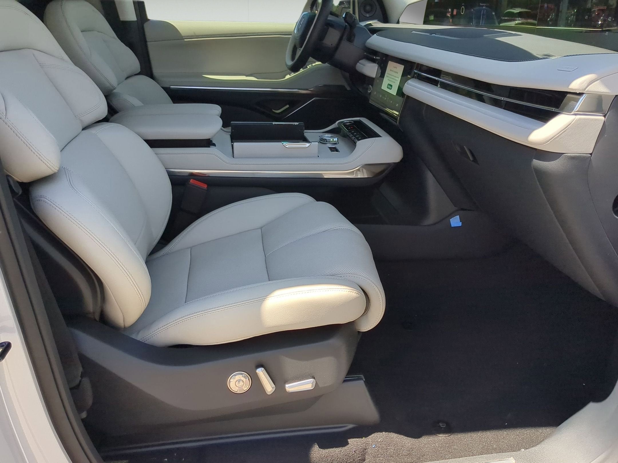 2026 Lincoln Navigator L Premiere