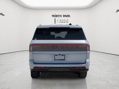 2026 Lincoln Navigator L Premiere