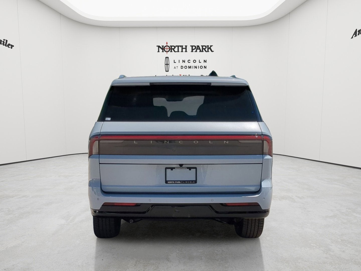2026 Lincoln Navigator L Premiere