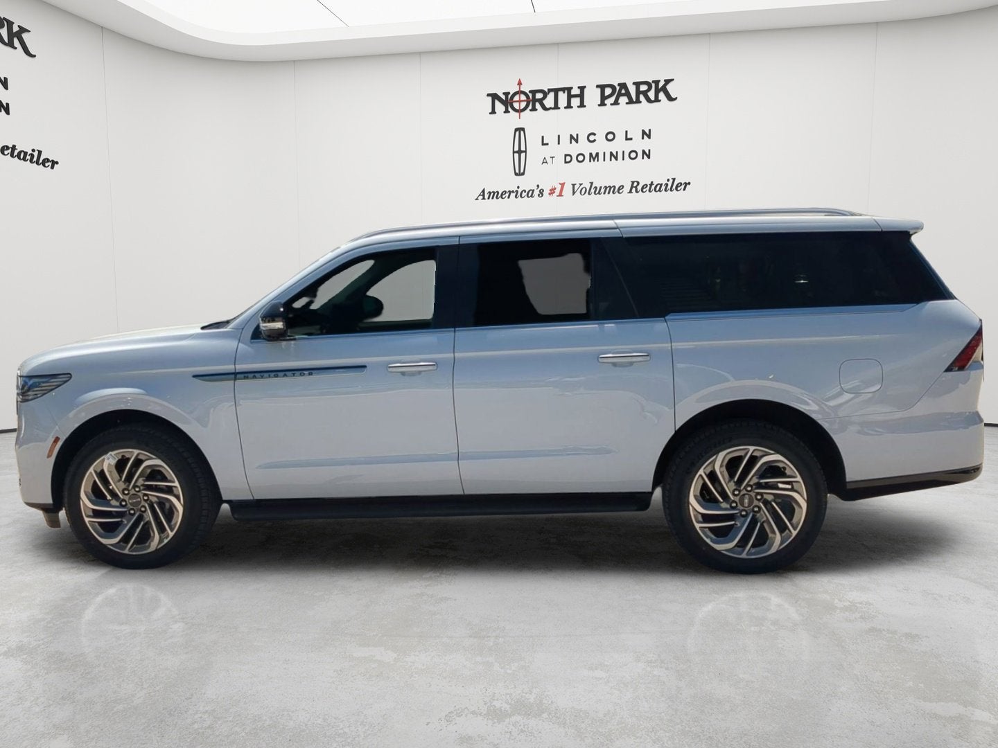 2026 Lincoln Navigator L Premiere
