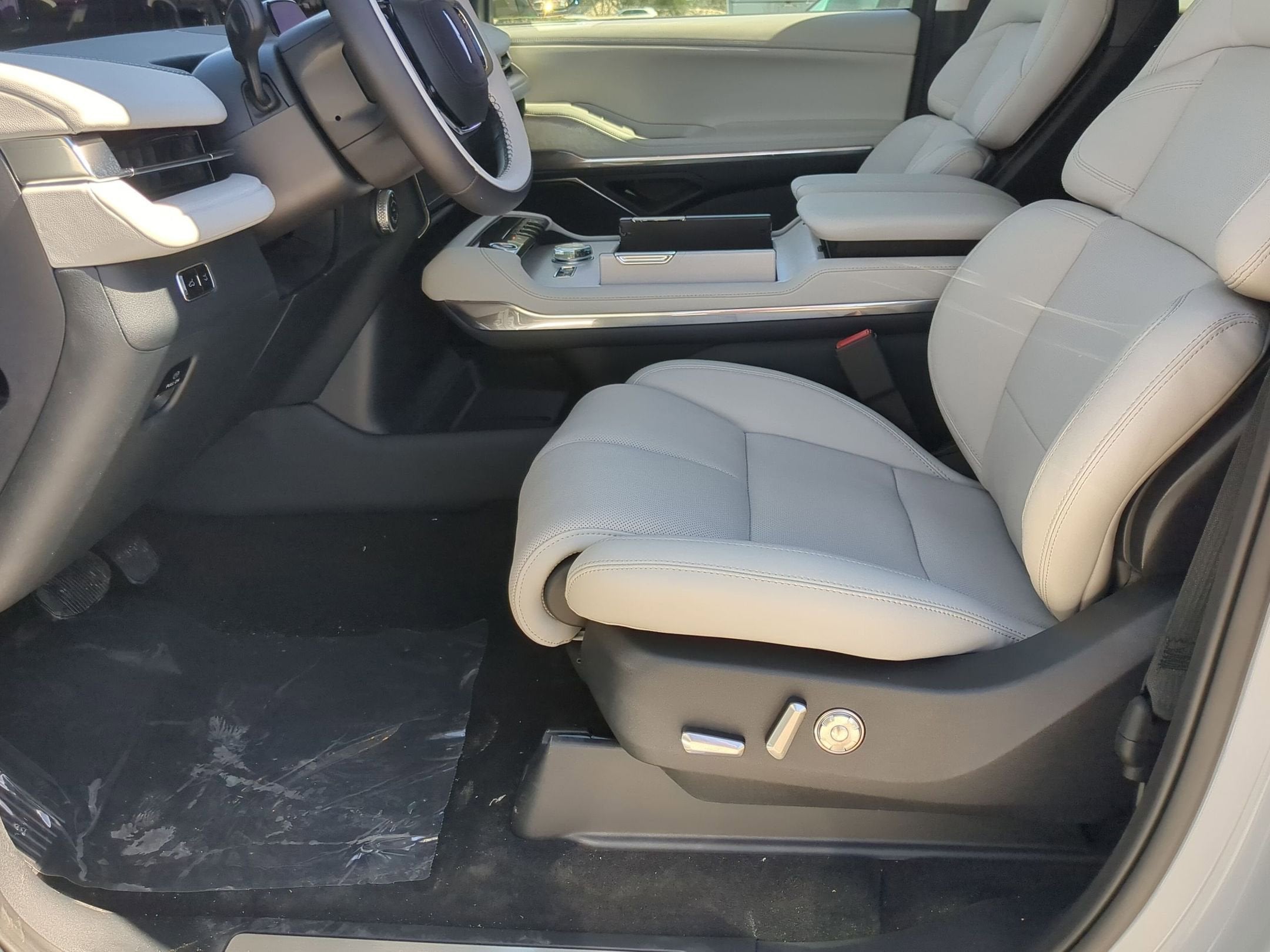 2026 Lincoln Navigator L Premiere