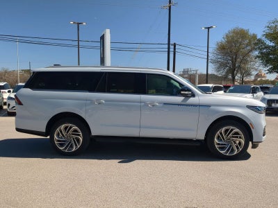 2026 Lincoln Navigator L Premiere