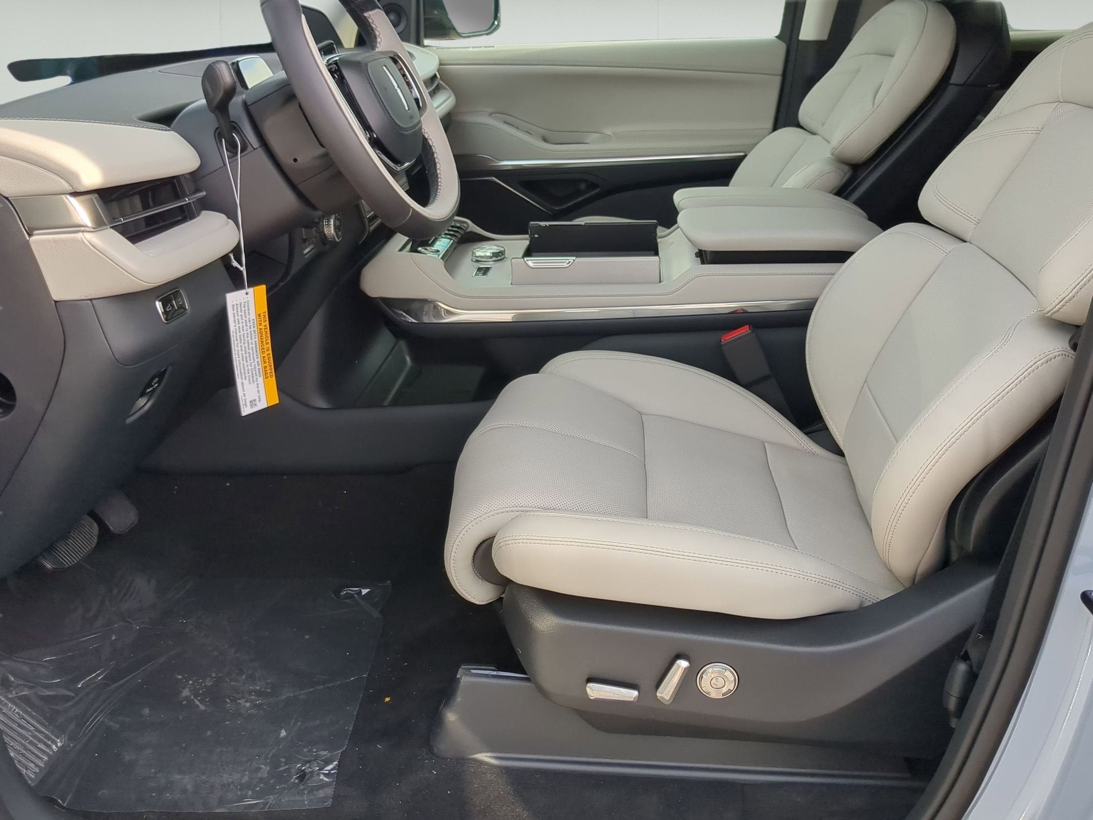 2026 Lincoln Navigator L Premiere