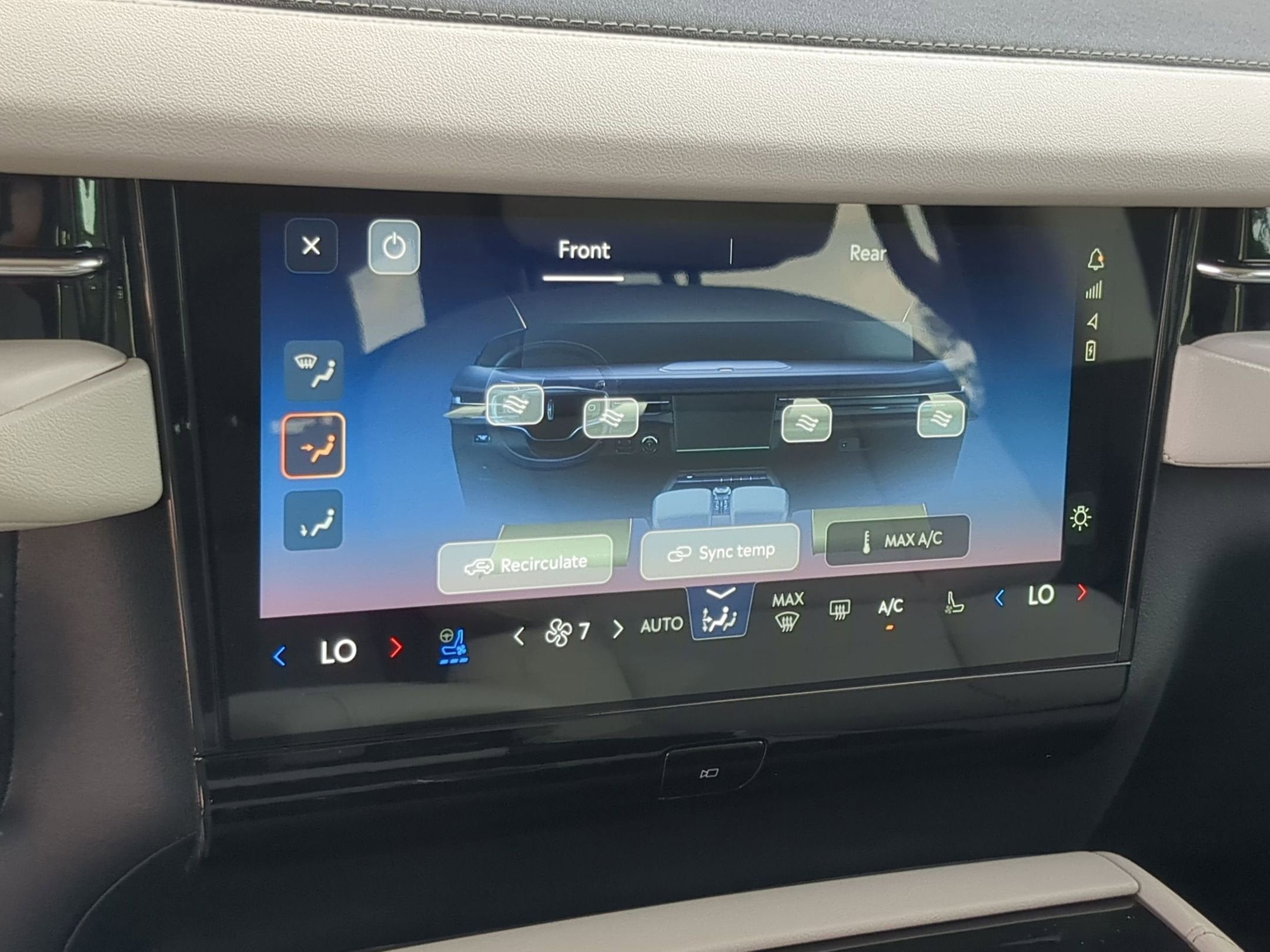 2026 Lincoln Navigator L Premiere