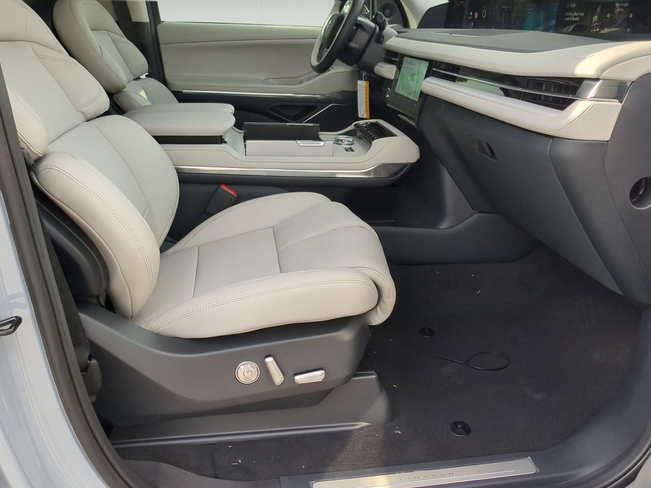 2026 Lincoln Navigator L Premiere
