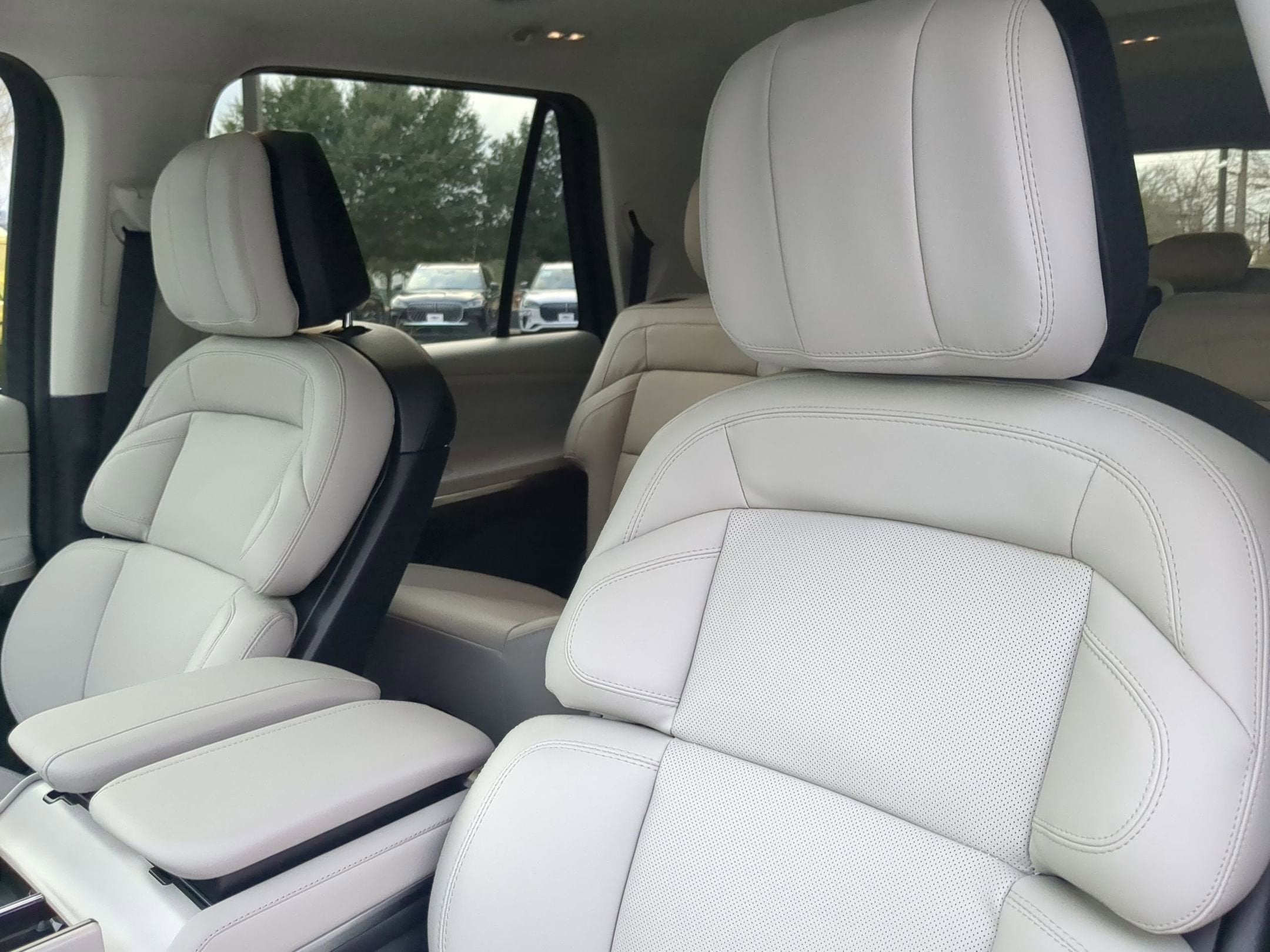 2026 Lincoln Navigator L Premiere