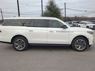 2026 Lincoln Navigator L Premiere