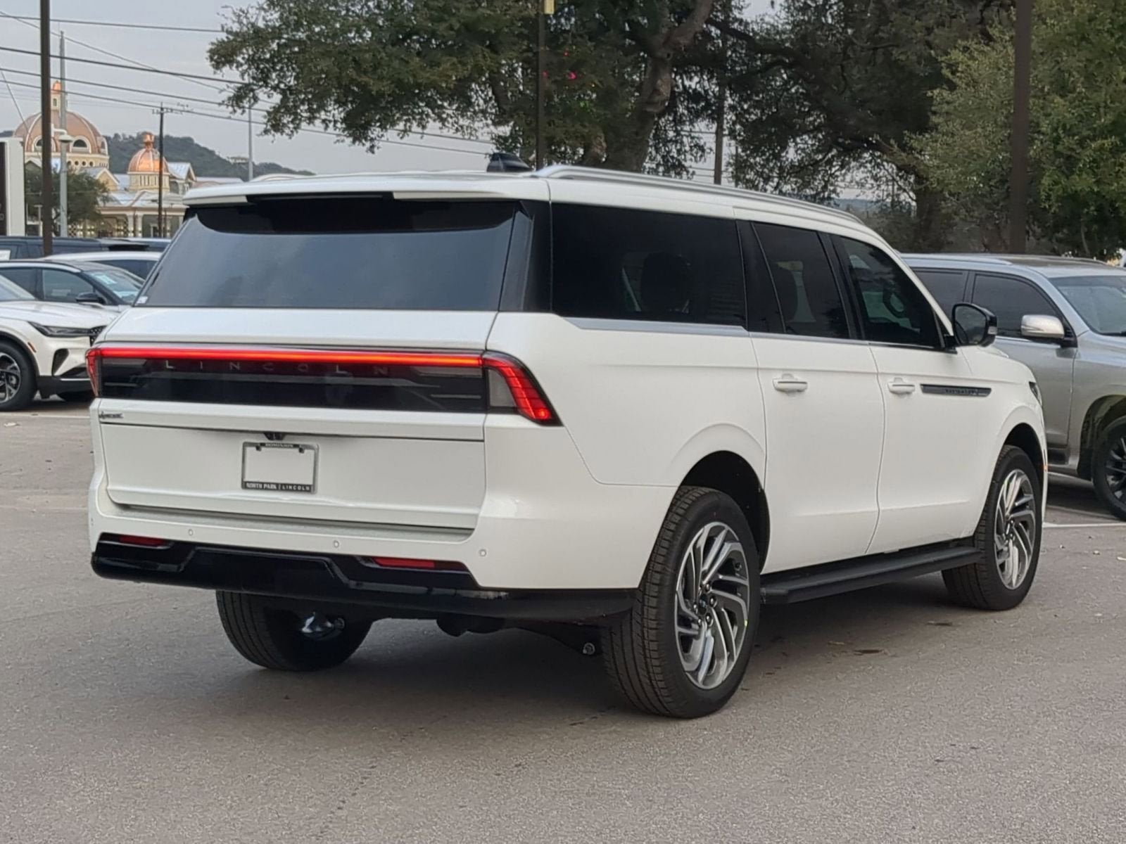 2026 Lincoln Navigator L Premiere