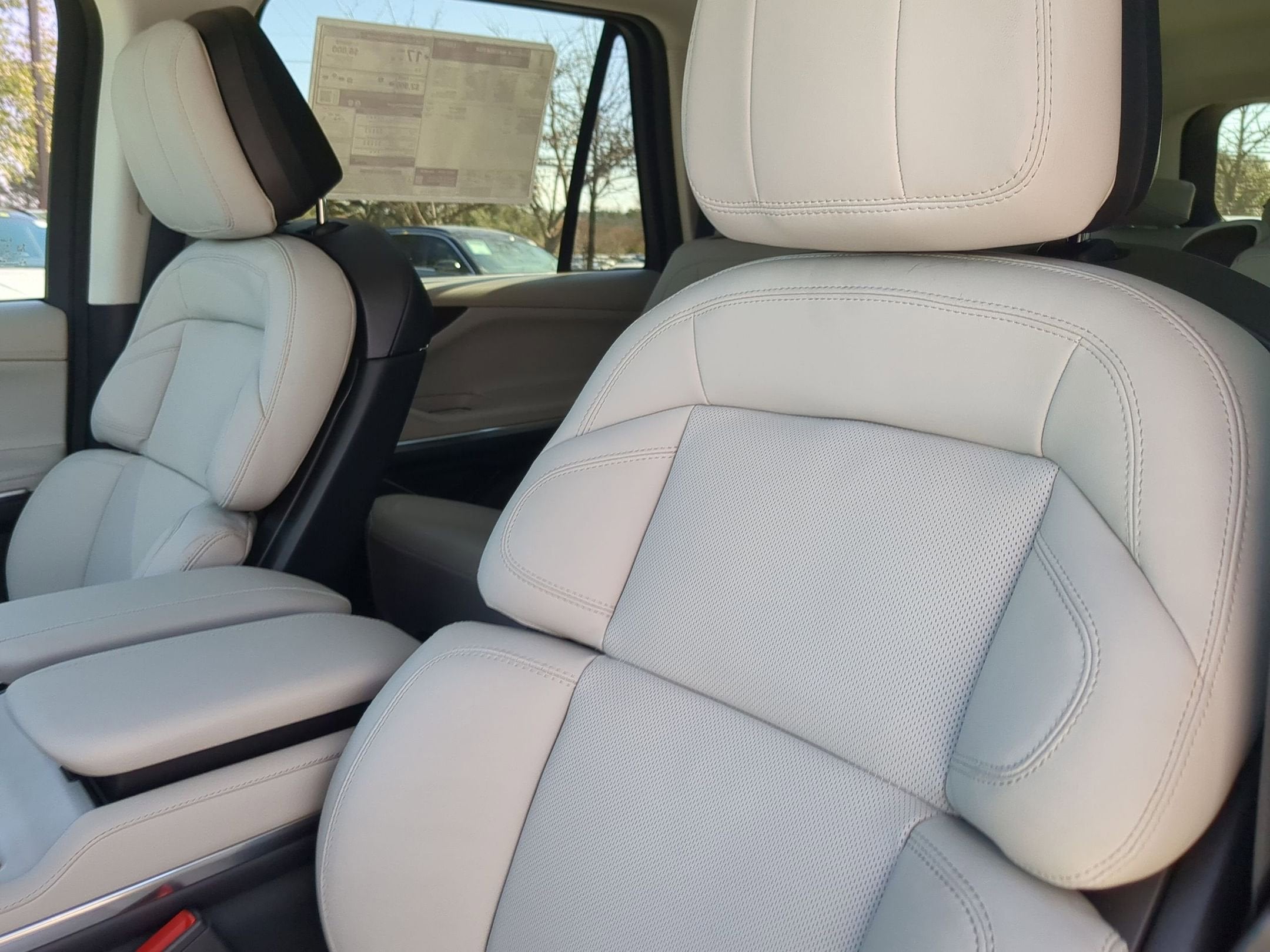 2026 Lincoln Navigator L Premiere