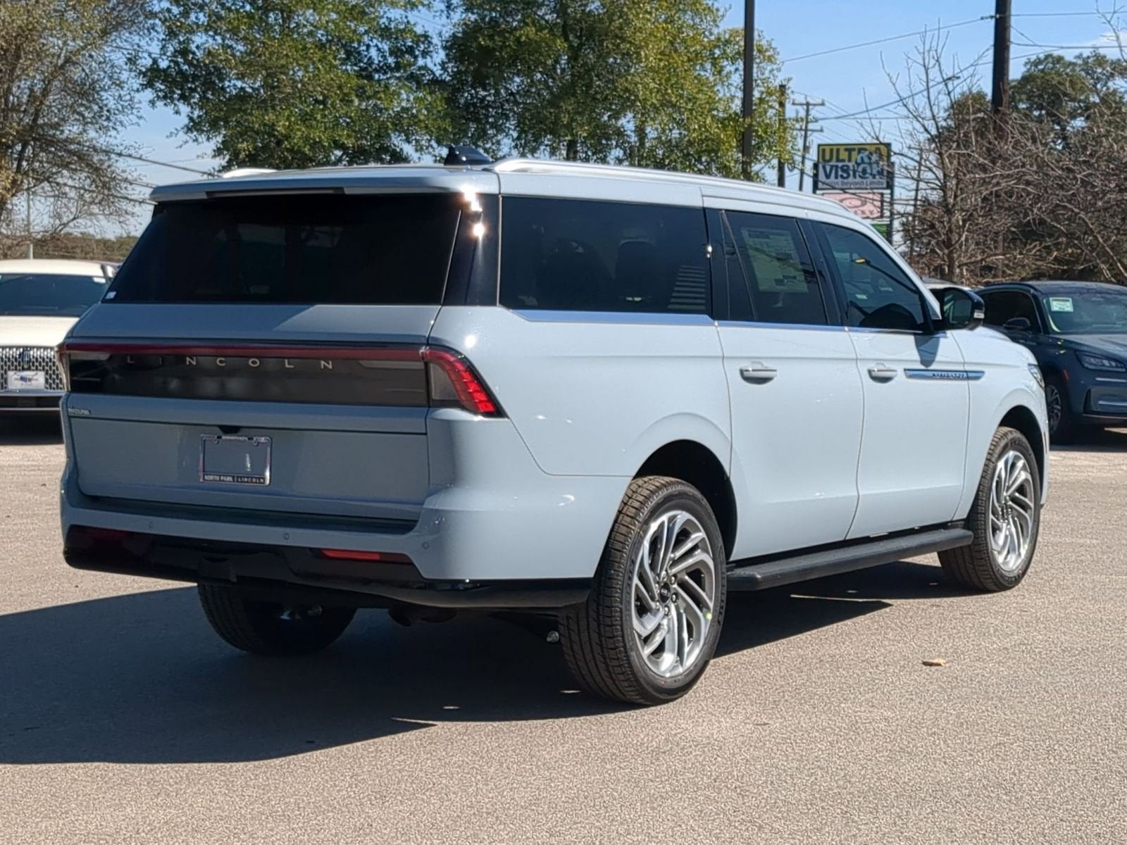 2026 Lincoln Navigator L Premiere