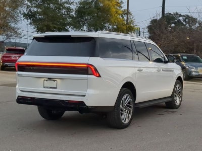 2026 Lincoln Navigator L Premiere