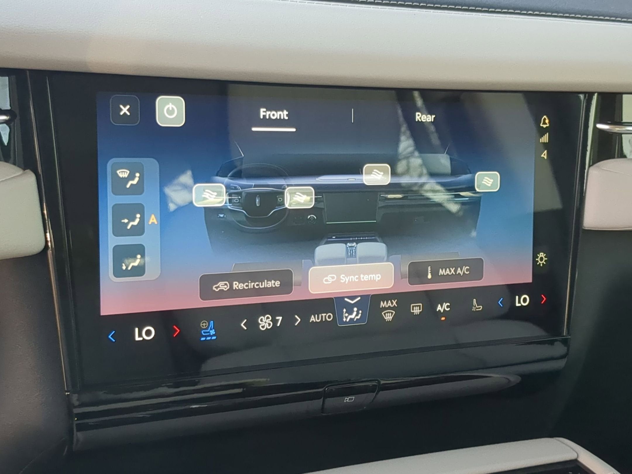 2026 Lincoln Navigator L Premiere