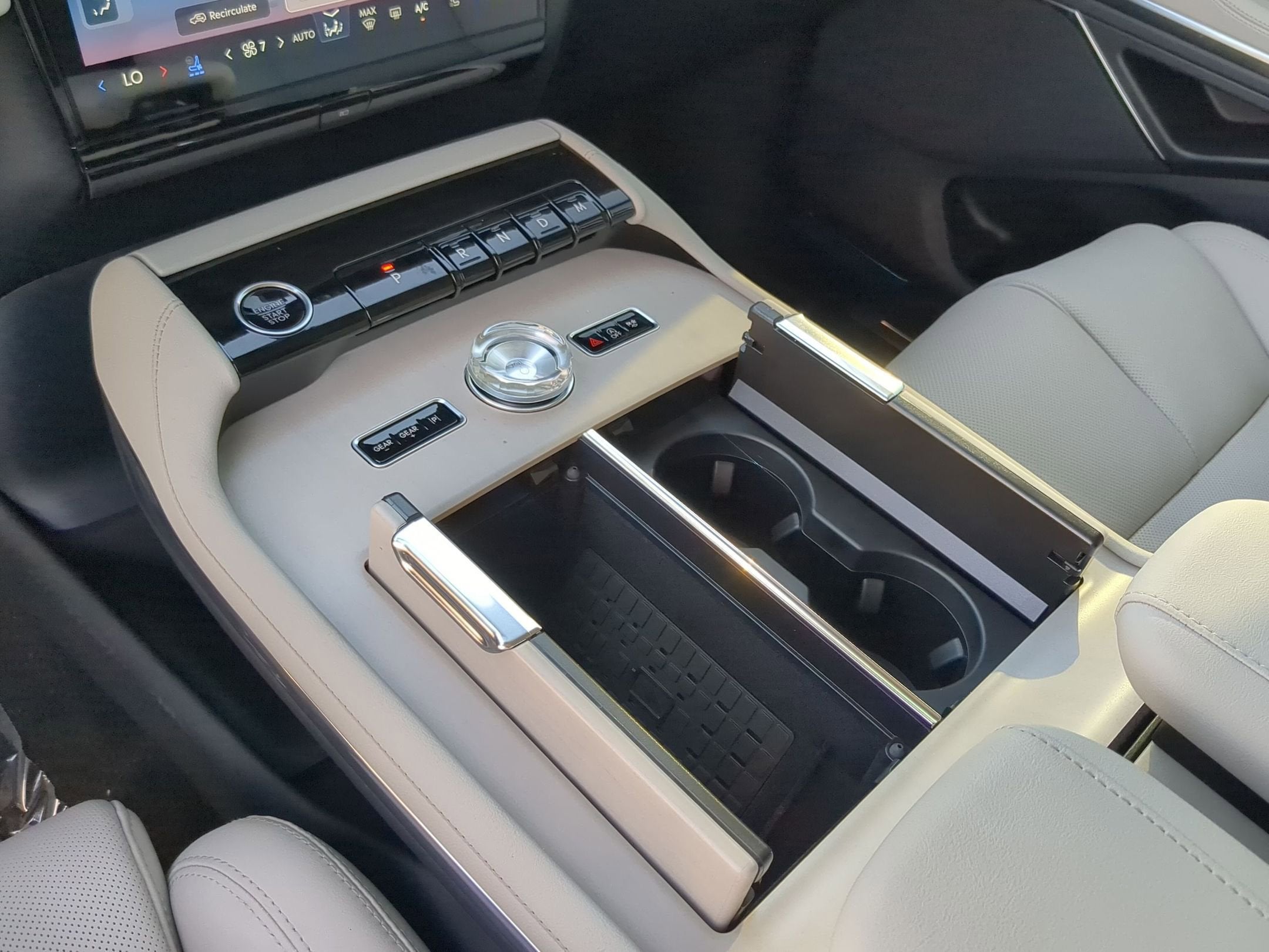 2026 Lincoln Navigator L Premiere